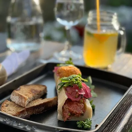 阿龙埃姆斯旅馆 3*